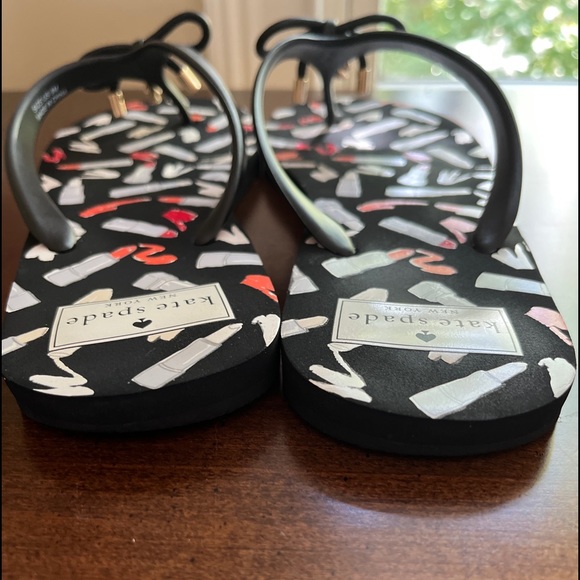 Kate Spade Black Multi Nova Lipstick Print Flip Flop Thong Sandals - Picture 12 of 15